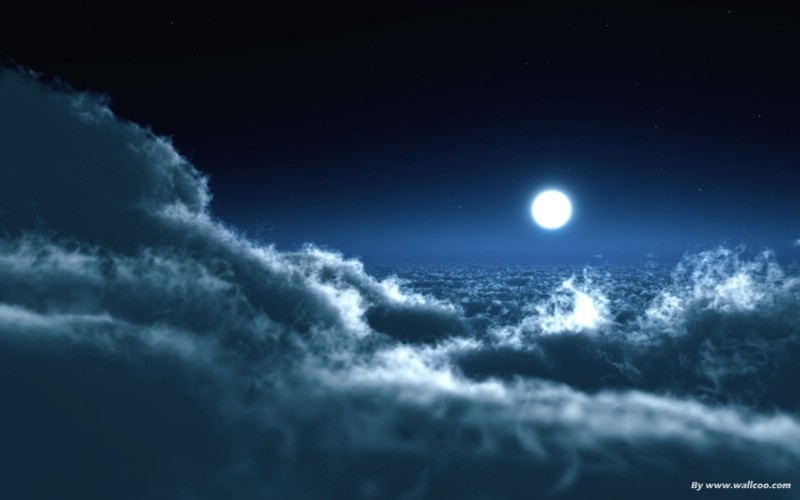 云端之上的月亮图片壁纸