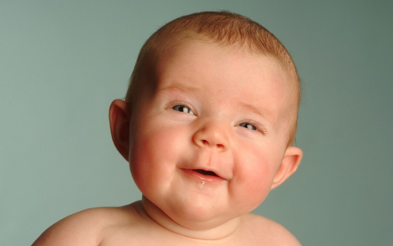 可爱婴儿摄影宝宝的怪笑图片壁纸壁纸,爱与纯